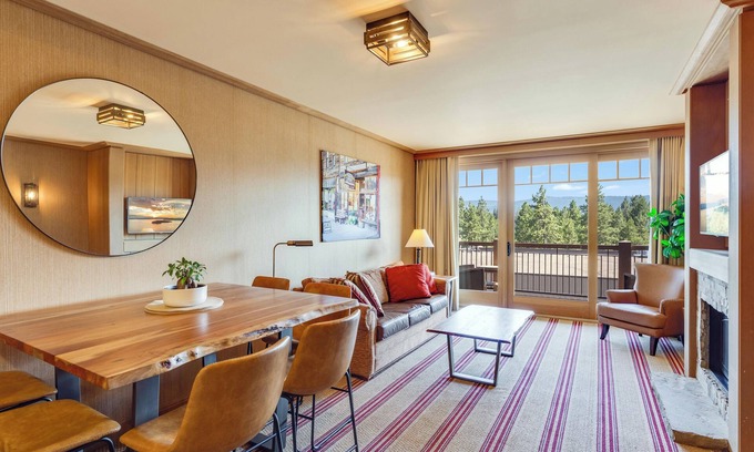 Cle Elum Condo | 5⭐RESORT, 1 BED, 90 MIN FROM SEATTLE! SUN, HIKE, GOLF, SNOW, SKI🌞🍸️⛳️ #4070