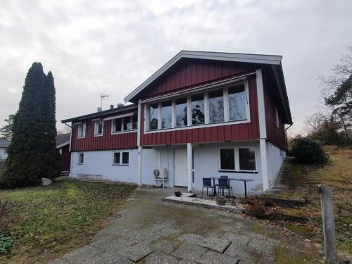 Oskarshamn Villa | 5 sovrum 10 sängar 13 sovplatser