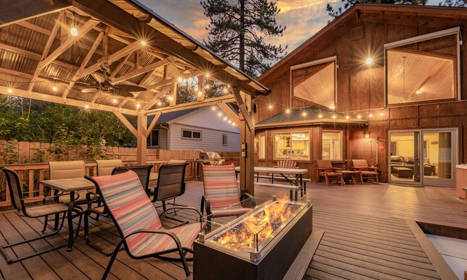 Winter Park House | 5-STAR 2500 sqft home! NEW AC, HOT TUB, GAME ROOM, & EV! Close to LAKE/SLOPES