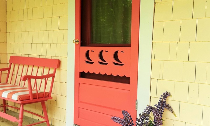 Camden House | 5 Star Cottage in Camden, Maine -In town!
