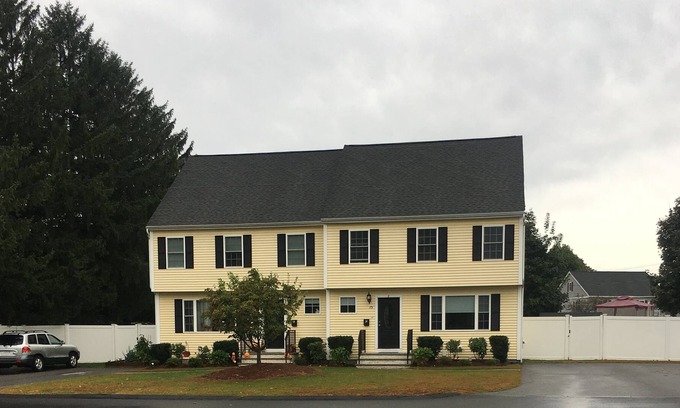Woburn House | 5 Star Immaculate Home 15 miles from Boston. Sleeps 4