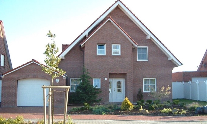 Westeraccumersiel House | 5-Star-Luxury-Holiday-Home with Sauna, Solarium and chimney