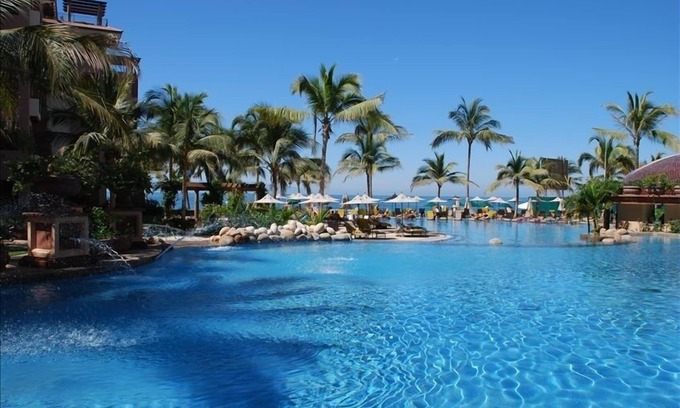 Flamingos Villa | 5 Star Villa La Estancia - Puerto Vallarta Ocean View Resort