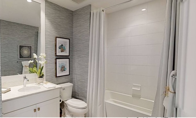 Braden River Condo | 5 Star Waterfront Condo