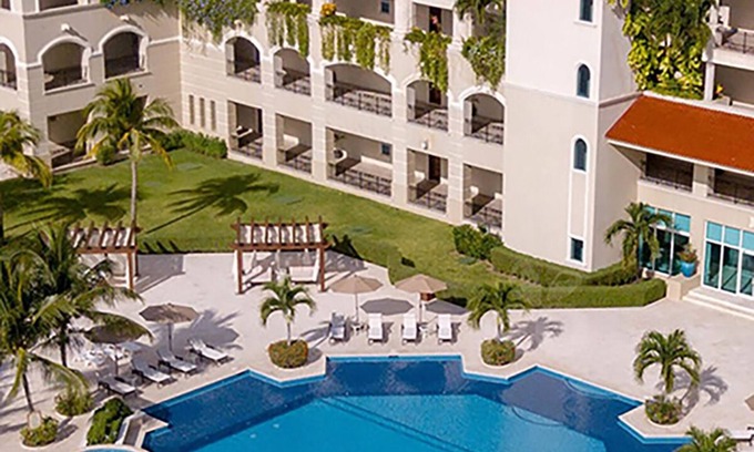 Cozumel Condo | 5 Stars-Landmark Resort Beachfront Luxury Condo1rstFloor-AC-WiFi-Balcony-Parking