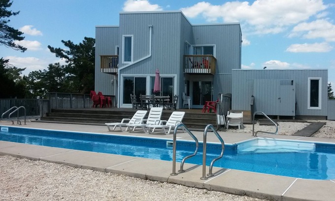 Loveladies House | 50 Ft Pool-on water-Slps 10-Pet Friendly- 4 BEDROOM- By Owner