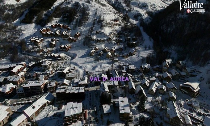 Valloire Apartment | 50 meters from the cable cars, ski schools, nurseries, private parking