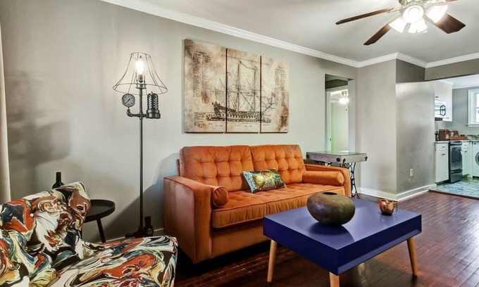 Dixon Park Apartment | 522 Bolton - Unit A Mid-Century Modern Spunk Condo in Ace Location