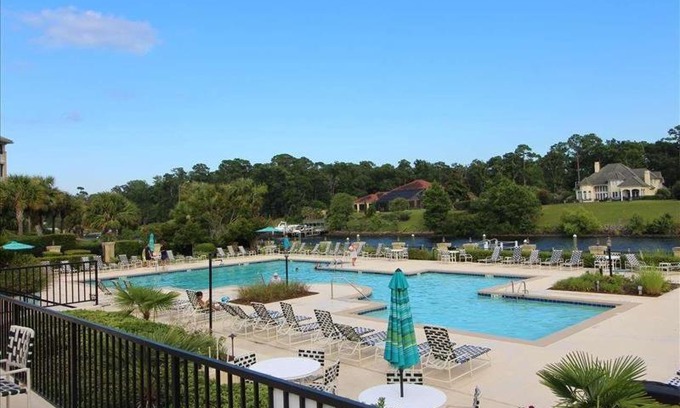 North Myrtle Beach Apartment | 533 Edgewater Condo