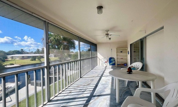 Caloosahatchee Condo | 55+ condo community with easy access to all Cape Coral amenities