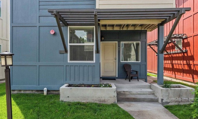 Boise House | 5745. Two Bedroom and 2 Bathroom, centrally located.