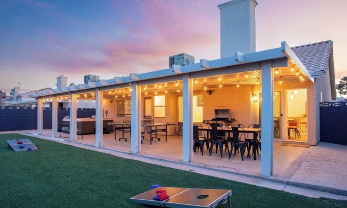 North Las Vegas House | 5BD Relaxing Stay- Game Room, Spa, Ping-Pong Table