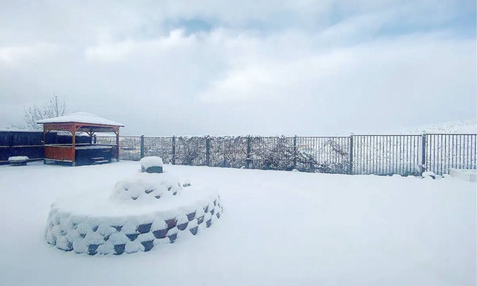 Sun Valley House | 5BDR winter getaway with amazing views. Only 30 miles to ski resorts