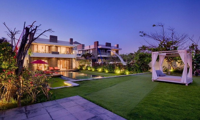 Keramas Villa | 5BR Beachfront Villa In Keramas Beach! 6Min Drive To Bali Safari And Marine Park