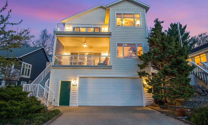 Bluffton House | 5BR Channel View Retreat! Near the Beach in Bluffton of Muskegon