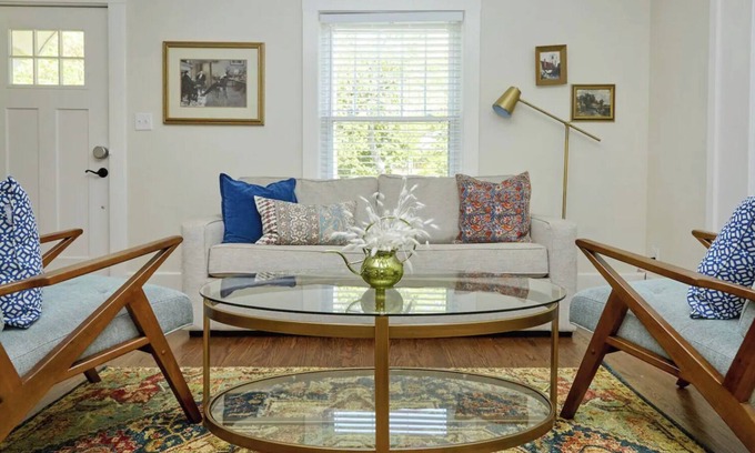 Rockcreek Lexington Road House | 5BR Very Spacious Home! Perfect for Family!