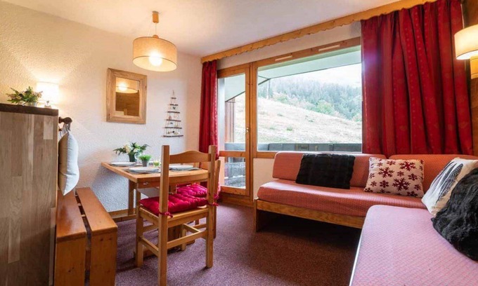 Les Avanchers-Valmorel Apartment | 5m from ski slopes, 4th floor, view mountain/ski slopes, balcony, tv, ski locker, 33m², Valmorel