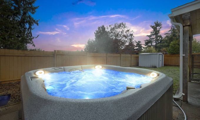 SeaTac House | 5min from Airport! Sleeps 16+! Great location. Close to everything⭐