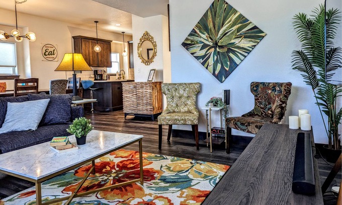 Loveland House | 5th Street Retreat, quiet townhome a short walk from the heart of Loveland