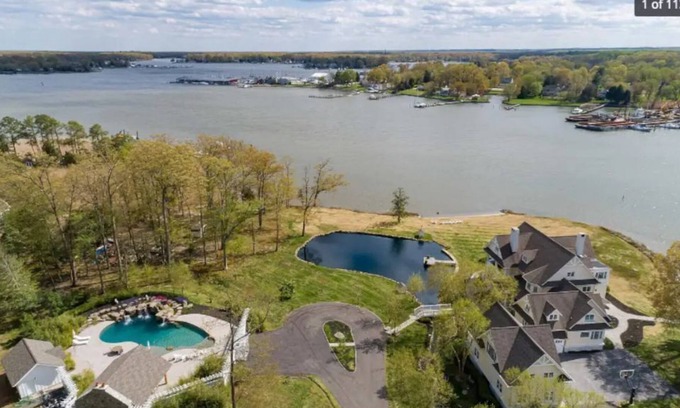Galesville House | 6 Acre Waterfront Estate with Pool