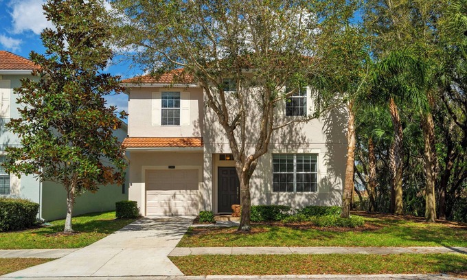 Lindfields House | 6 Bedrooms/5 Bathrooms/Paradise Palms (2981BP)