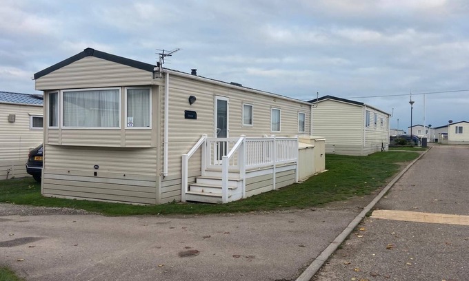 Felixstowe House | 6 berth caravan with side decking at Suffolk Sands Holiday Park ref 45054C