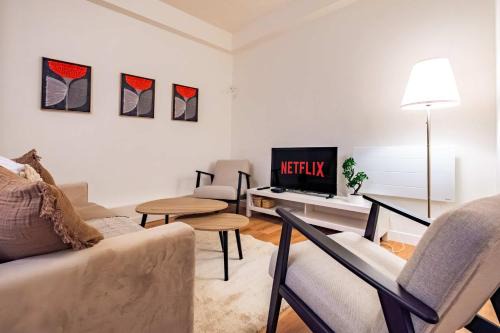 Saint-Merri Apartment | 6 Guests Flat in heart of Paris - Pompidou