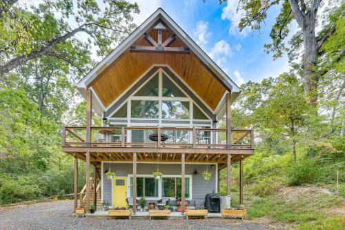 Chattanooga Apartment | 6 Mi to Downtown Apartment in Chattanooga!