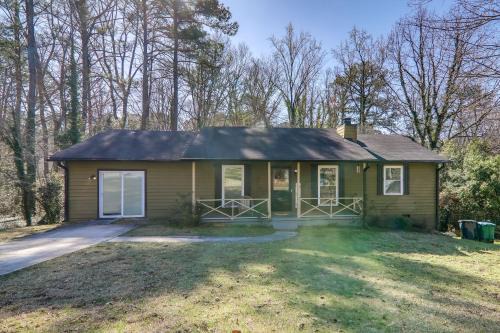 Snellville House | 6 Mi to Stone Mtn Park The Forrest Home with Deck