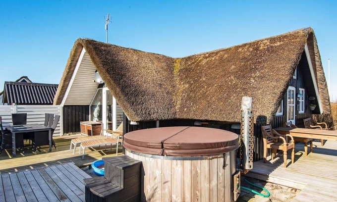 Vrist Strand House | 6 person holiday home in Harboøre-By Traum