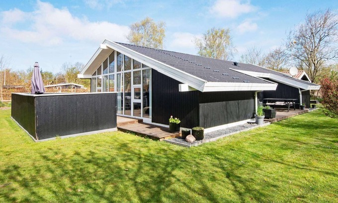 Bork Havn House | 6 person holiday home in Hemmet
