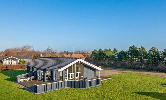 Skaven Strand House | 6 person holiday home in Tarm