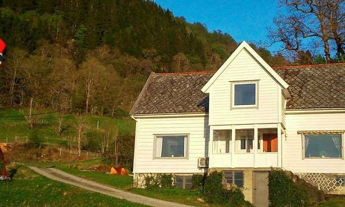 Lonevag House | 6 person holiday home in LONEVÅG-By Traum