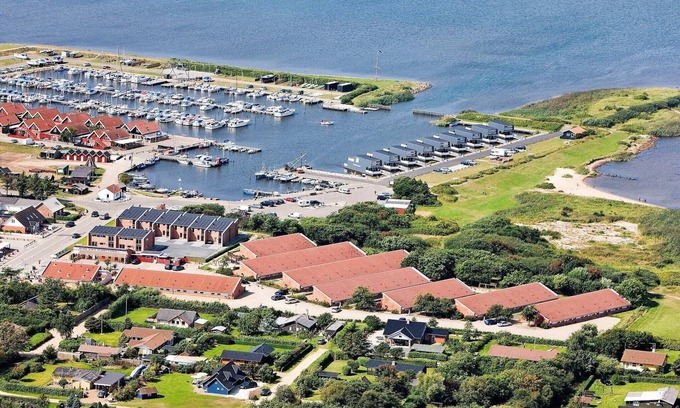 Bork Havn House | 6 person holiday home on a holiday park in Hemmet