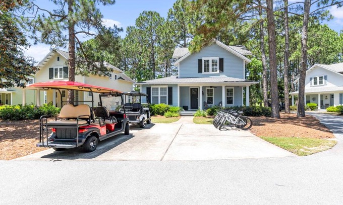 Laurel Grove House | 6-Seater Golf Cart Included! Lakeside Cottage in Sandestin ON Golf Course!