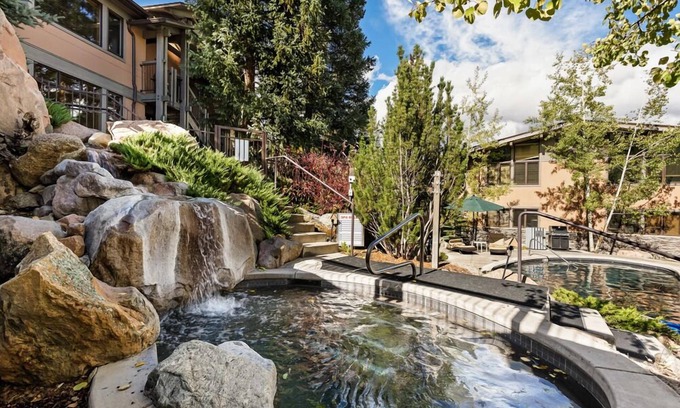 Snowmass Village Condo | 60 Fall Lane Sonnenblick #3 4 Bedroom Townhouse by RedAwning