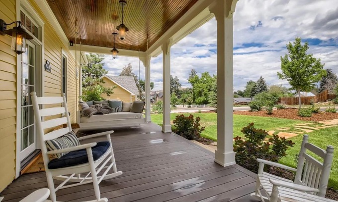 Castle Rock House | 620 2nd St