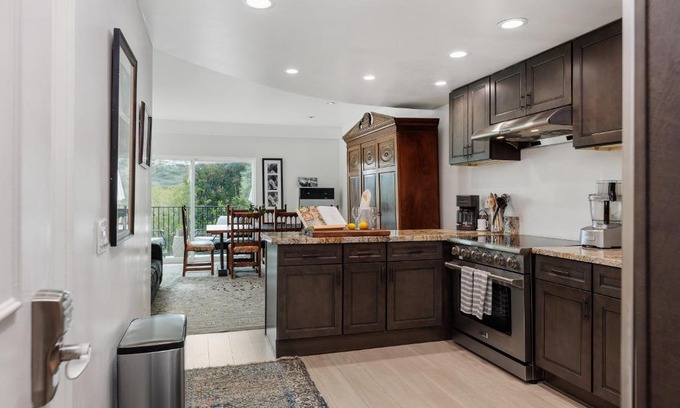 Carlsbad House | 644 A Renovated Condo at a World-Renowned Resort - Free Wifi and Parking