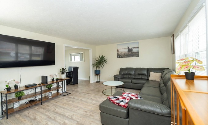 Randolph Apartment | 65 - 5BR - Randolph Elegant Haven near Dog Park