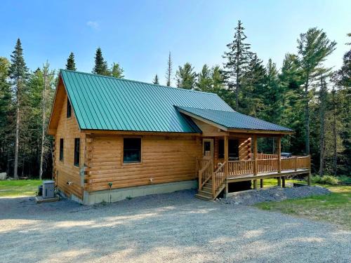 Twin Mountain House | 65PT New Log Cabin in Private