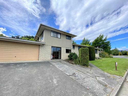 Hanmer Springs House | 66 Conical Hill Road