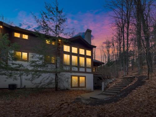 Boyne Falls House | 689 Disciples Village Unit
