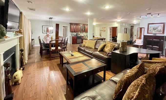 Sagamore House | 6bed/4bath one-level Cape Cod Villa, New Listing!