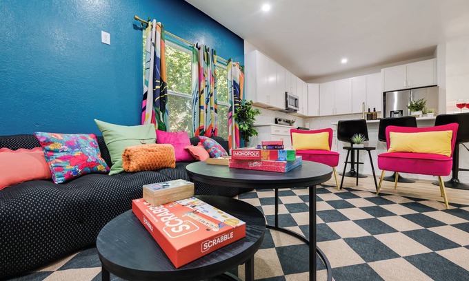 Dallas House | 6Br 4Bath Home Just 5 Minutes to Lower Greenville