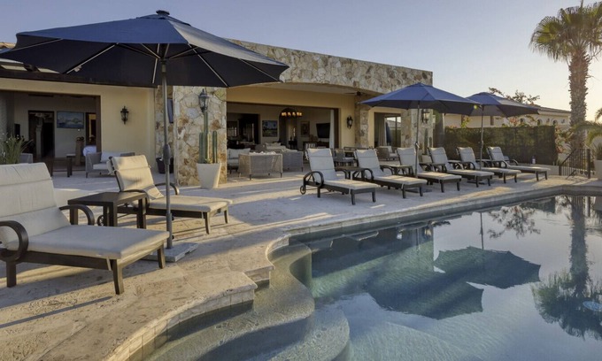San Jose del Cabo Villa | 6BR - 6BTH Ocean, Desert & Hacienda Charm