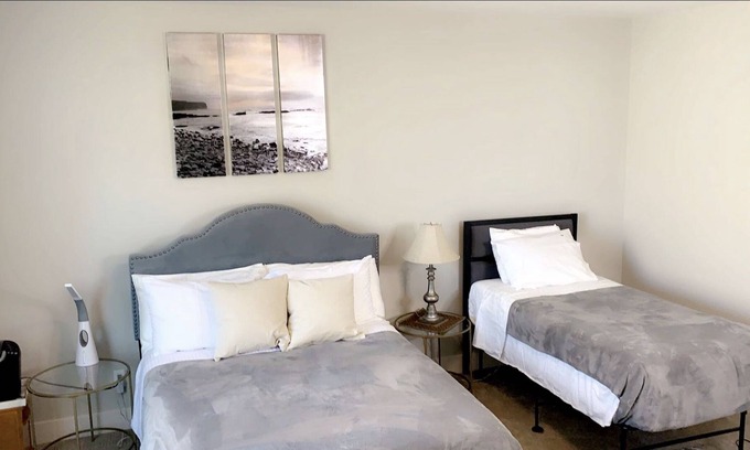 North Image House | 6mails from Portland airport