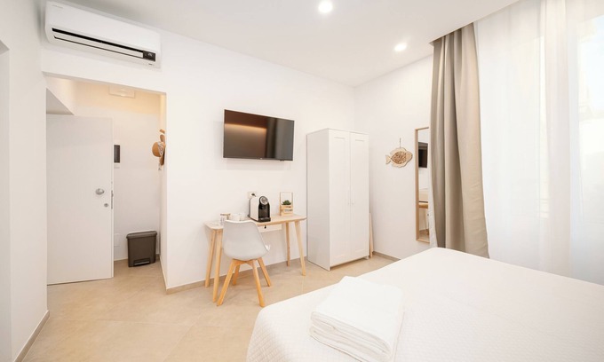 La Spezia Historic Centre House | 6thLand - Rent Rooms La Spezia