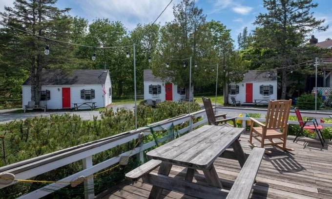 Trenton Cottage | 7 Acadia Cottage. Double Beds Open Hearth Inn