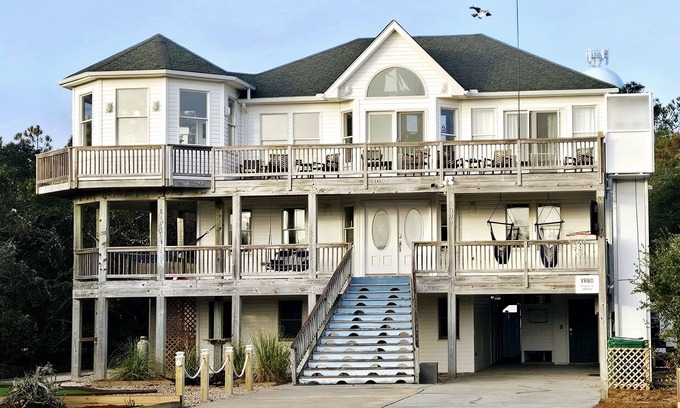 Corolla Light House | 7 Bed 5 Bath Newly Renovated Beach Getaway only 500 feet to the Beach