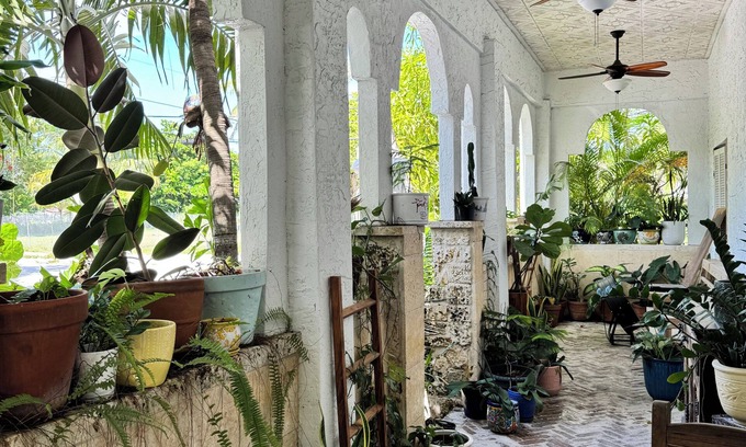 Southwest Coconut Grove House | 7 bedroom Beautiful, Clean - Coconut Grove